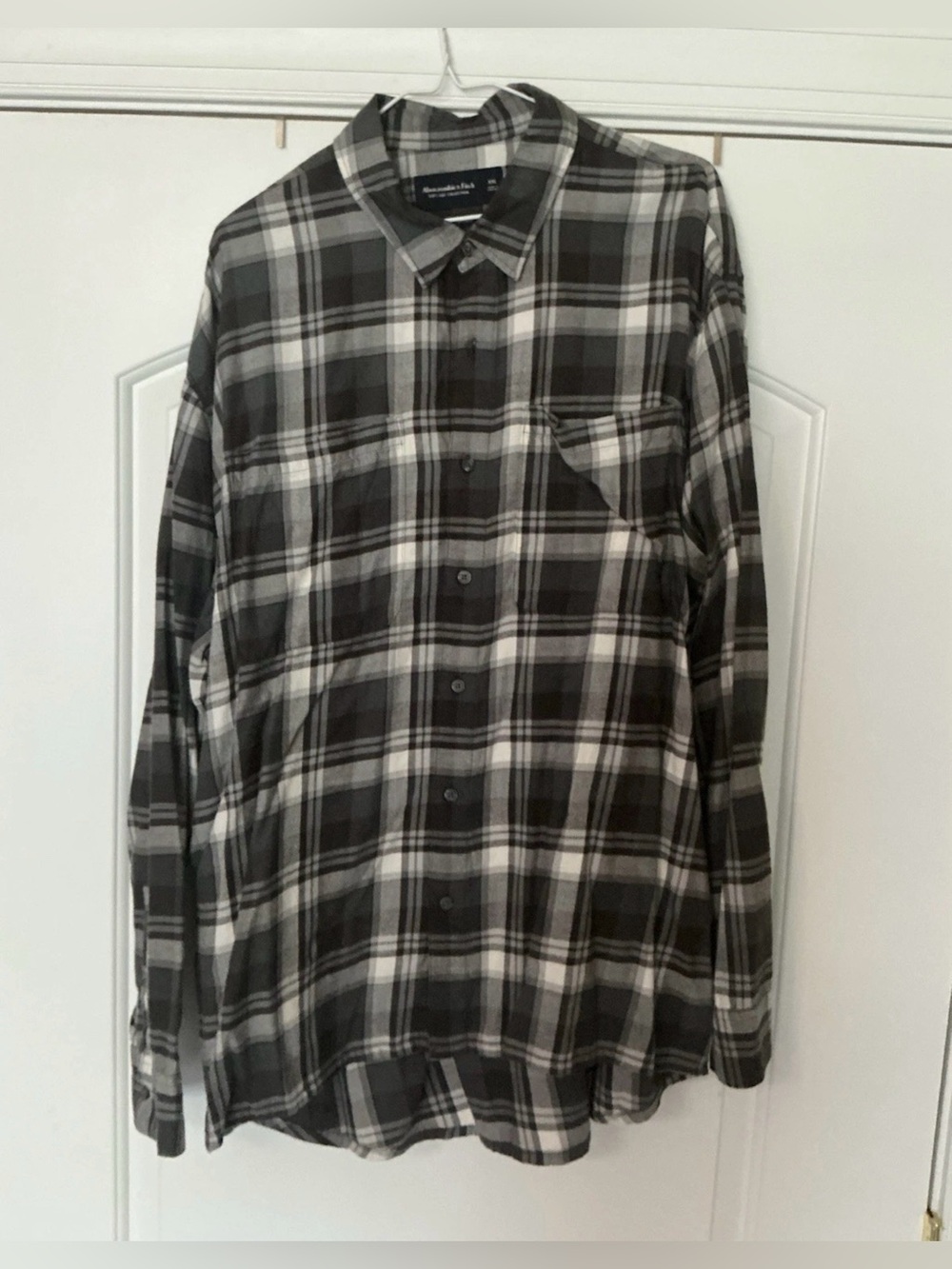 Size XXL - Abercrombie & Fitch Relaxed Gray Plaid Flannel Shirt